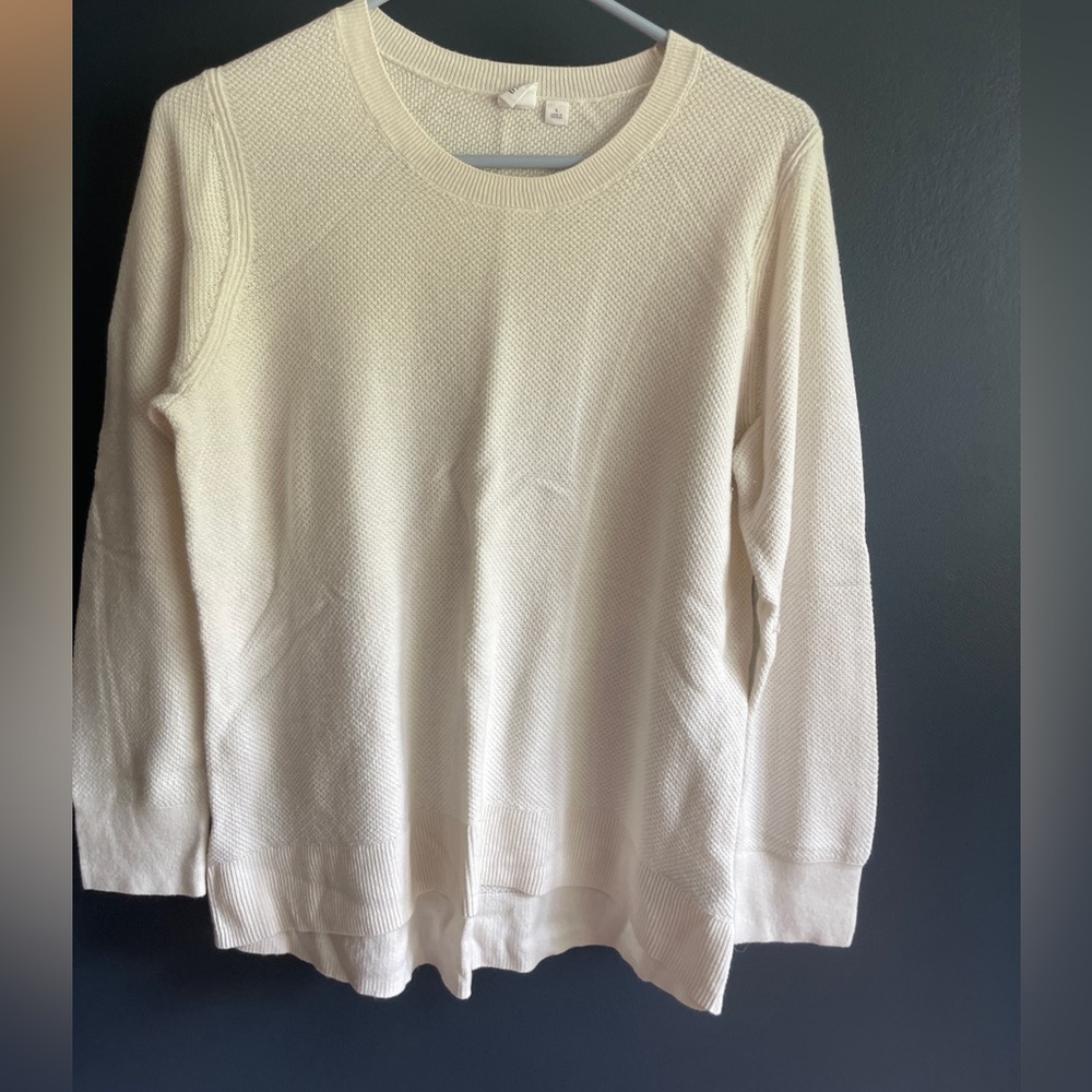 White waffle sweater size large from Gap